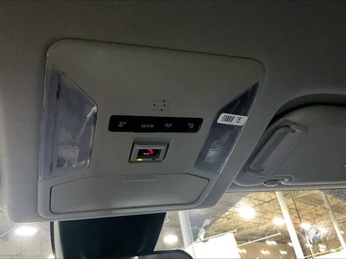 Used 2025 Toyota RAV4 XLE image 36