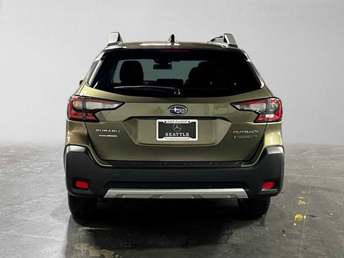 Used 2025 Subaru Outback Touring XT AWD/4WD image 4