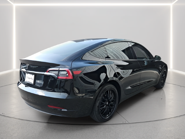 Used 2023 Tesla Model 3 Standard Range RWD image 9