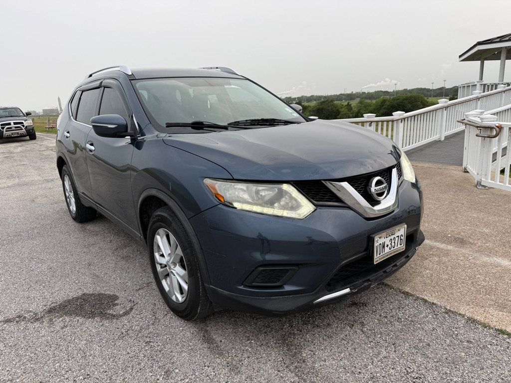 Used 2015 Nissan Rogue SV AWD/4WD image 3
