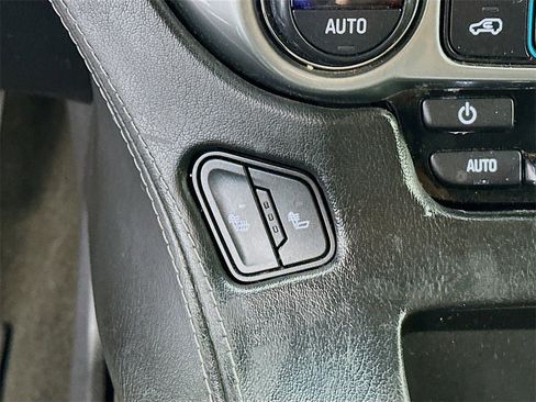 Used 2015 Chevrolet Suburban LT w/ Luxury Package image 21