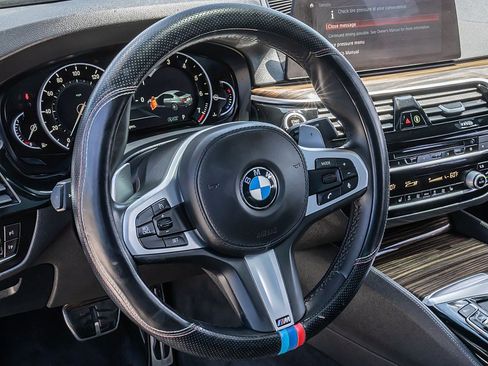Used 2019 BMW 540i w/ M Sport Package RWD image 23