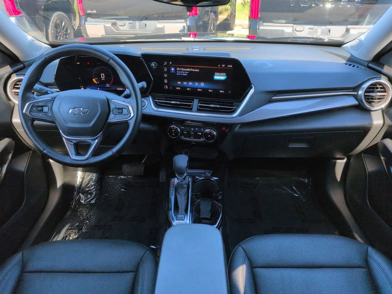 Used 2024 Chevrolet Trax ACTIV w/ Sunroof Package FWD image 14