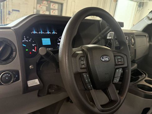 Used 2023 Ford E-350 and Econoline 350 Super Duty w/ Power Windows & Locks Group RWD image 19