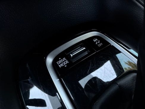 Used 2023 Toyota Corolla SE FWD image 23