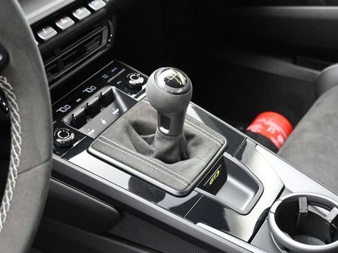 Certified 2022 Porsche 911 GT3 image 16