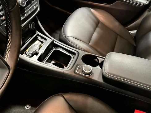 Used 2015 Mercedes-Benz GLA 250 4MATIC image 17