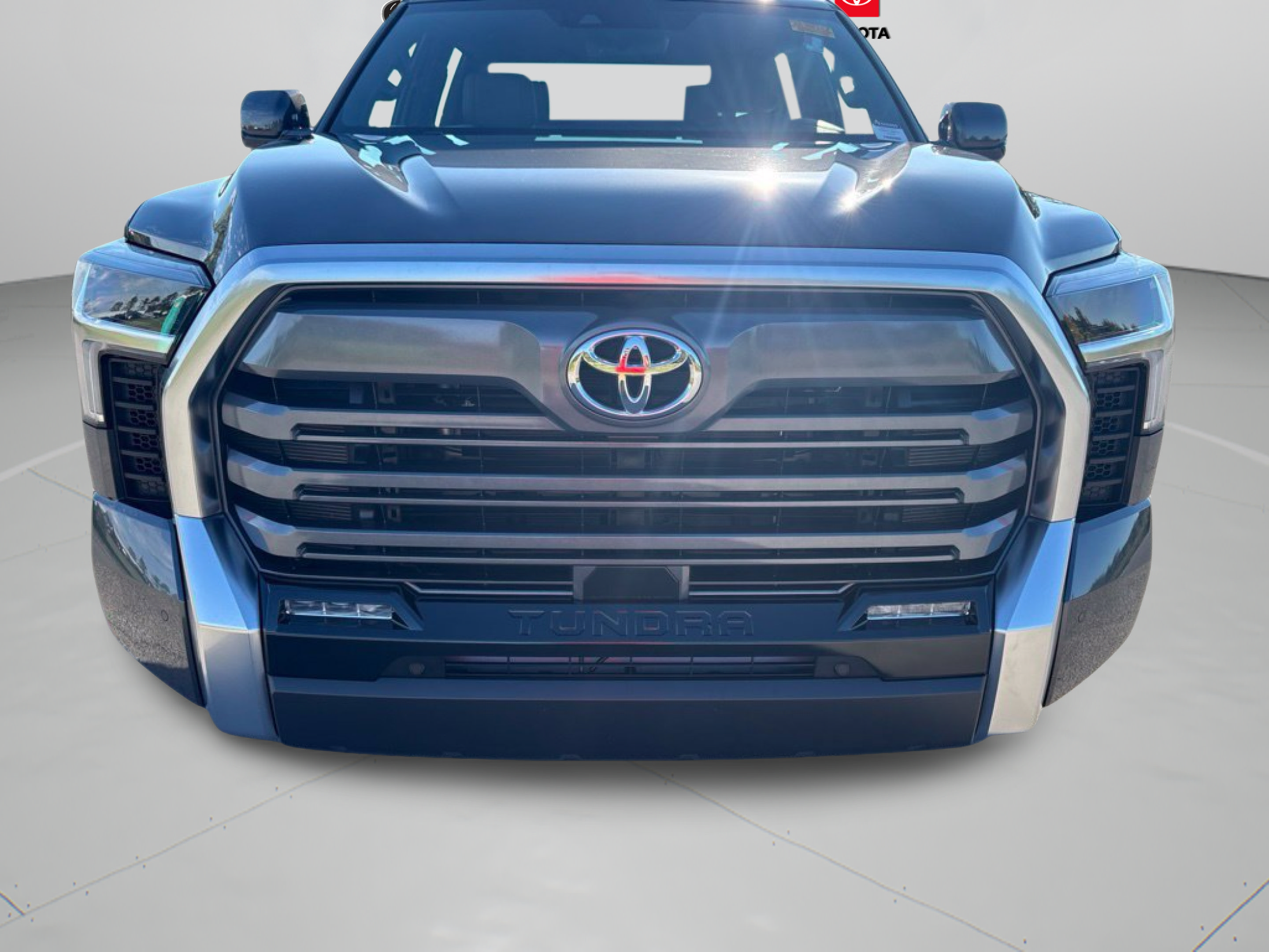 Used 2026 Toyota Tundra Limited AWD/4WD image 27