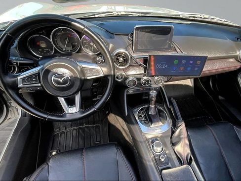 Used 2017 MAZDA MX-5 Miata RF Grand Touring RWD image 8