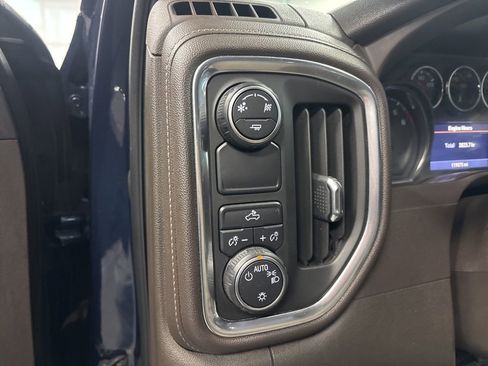 Used 2019 Chevrolet Silverado 1500 LT w/ All-Star Edition RWD image 16
