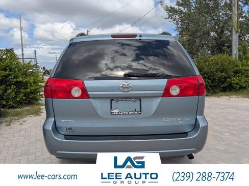 Used 2007 Toyota Sienna CE image 4