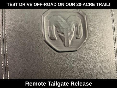 New 2026 RAM 2500 Laramie AWD/4WD image 17