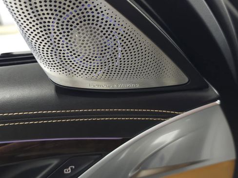 Used 2020 BMW M550i xDrive w/ Executive Package image 13