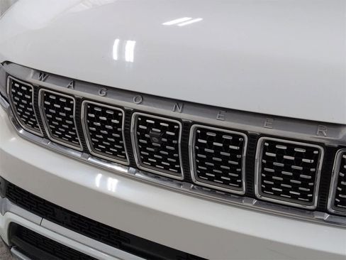 Used 2023 Jeep Grand Wagoneer 4WD image 11