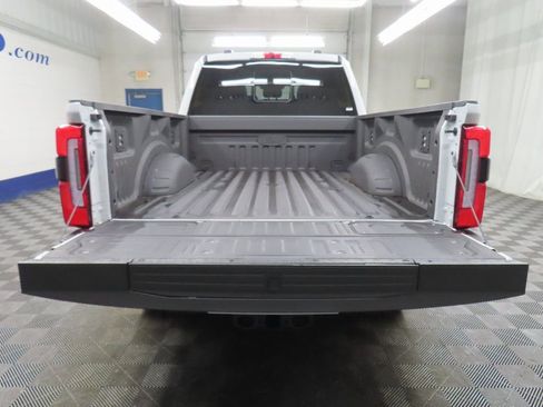 Used 2025 Ford F250 Platinum w/ FX4 Off-Road Package image 46
