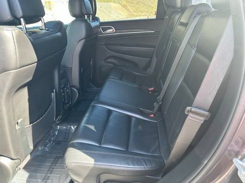 Used 2020 Jeep Grand Cherokee Limited AWD/4WD image 19