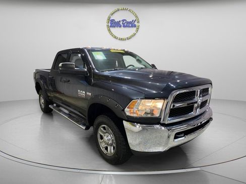 Used 2016 RAM 2500 Tradesman w/ Chrome Appearance Group AWD/4WD image 5