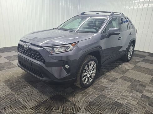 Used 2020 Toyota RAV4 XLE Premium AWD/4WD image 7