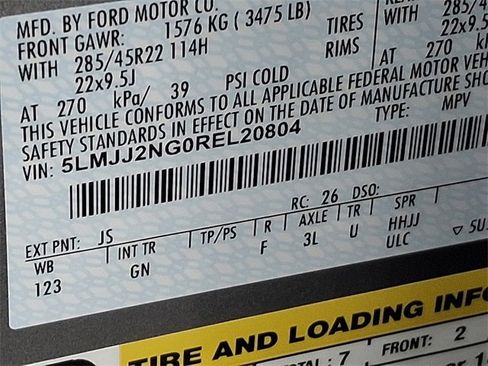 Used 2024 Lincoln Navigator Premiere image 27