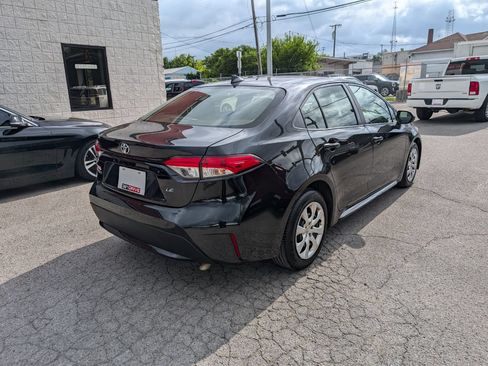 Used 2022 Toyota Corolla LE FWD image 6