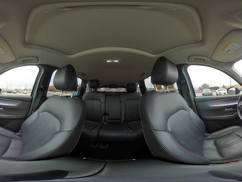 Used 2025 MAZDA CX-70 3.3 Turbo w/ Preferred Package image 44