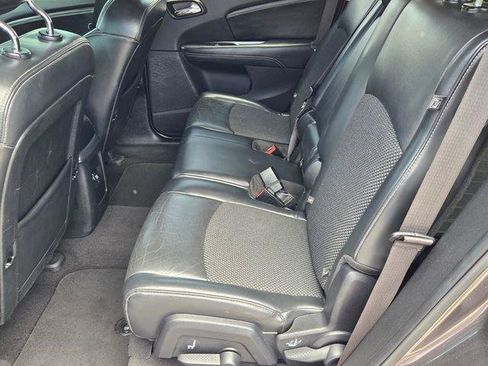 Used 2020 Dodge Journey Crossroad FWD image 12