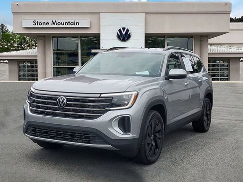 Certified 2024 Volkswagen Atlas SE w/ Panoramic Sunroof Package FWD image 1