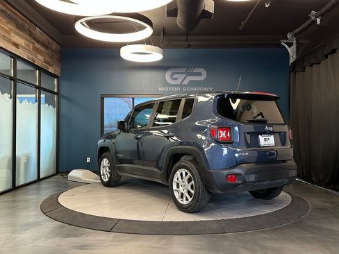 Used 2023 Jeep Renegade Latitude AWD/4WD image 5