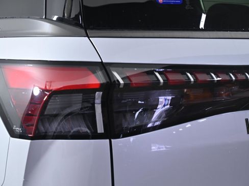 New 2026 INFINITI QX80 Autograph w/ Premium Cargo Package image 6