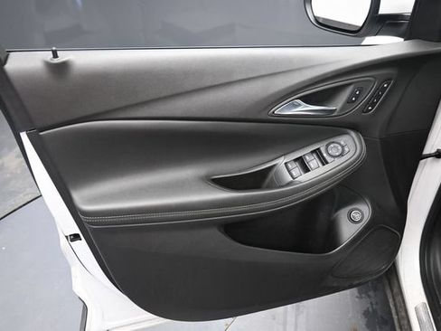 Used 2023 Buick Encore GX Essence w/ Experience Buick Package FWD image 18