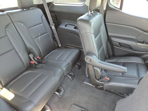 Certified 2019 GMC Acadia SLT AWD/4WD image 27