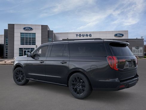 New 2026 Ford Expedition Max Platinum w/ Stealth Appearance Package AWD/4WD image 4