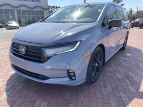 Used 2023 Honda Odyssey Sport image 1