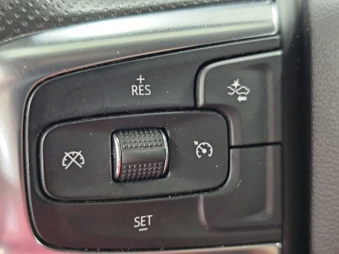 Used 2025 Chevrolet Blazer LT FWD image 29