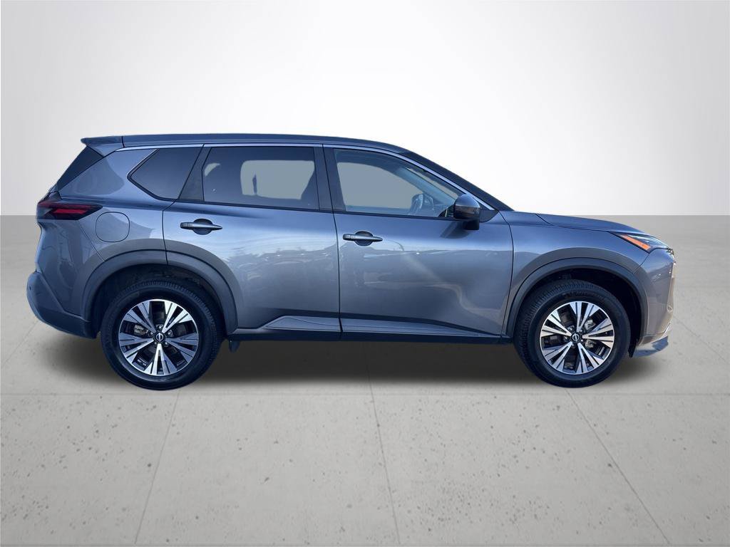 Used 2022 Nissan Rogue SV AWD/4WD image 5