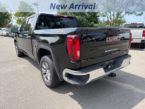 Used 2025 GMC Sierra 1500 SLT AWD/4WD image 9