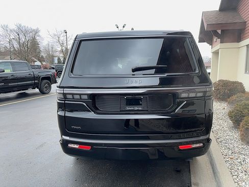 New 2026 Jeep Grand Wagoneer Limited AWD/4WD image 15