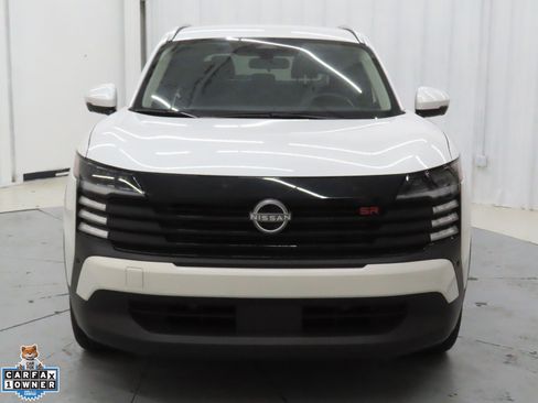 Used 2025 Nissan Kicks SR AWD/4WD image 9