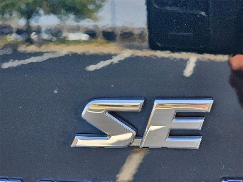 Used 2017 Toyota RAV4 SE AWD/4WD image 9
