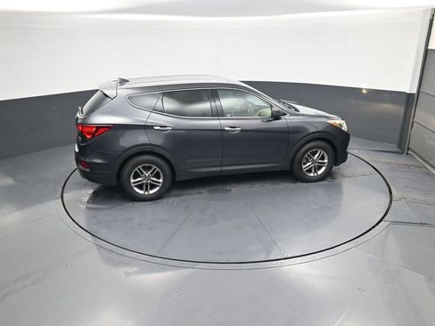 Used 2017 Hyundai Santa Fe Sport image 17