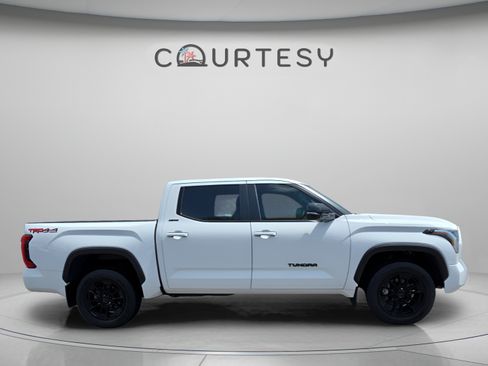Certified 2025 Toyota Tundra Limited w/ TRD Off-Road Package AWD/4WD image 6