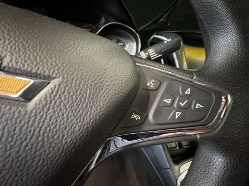 Used 2018 Chevrolet Cruze LT w/ Convenience Package FWD image 18