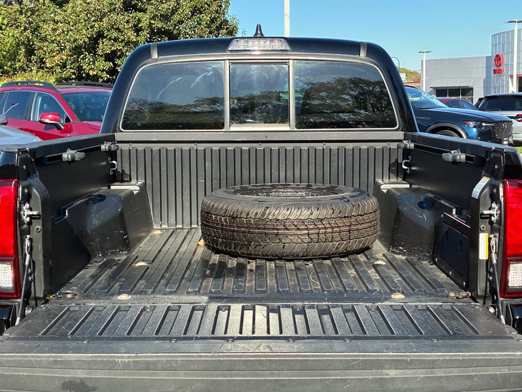 Used 2023 Toyota Tacoma SR AWD/4WD image 27
