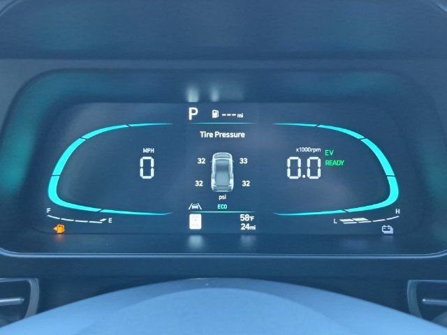 Used 2026 Hyundai Elantra Hybrid FWD image 32