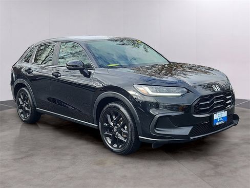 Certified 2023 Honda HR-V Sport image 3