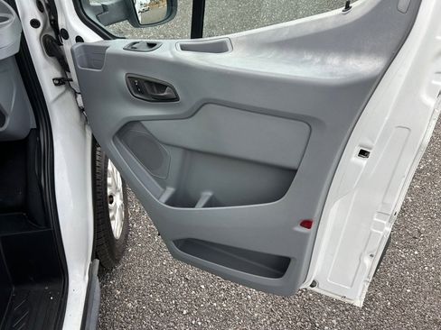 Used 2016 Ford Transit 250 130 Low Roof image 21