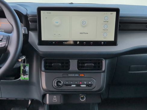 New 2025 Ford Maverick XL w/ Equipment Group 102A image 23