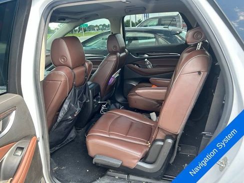 Used 2018 Buick Enclave Avenir FWD image 7