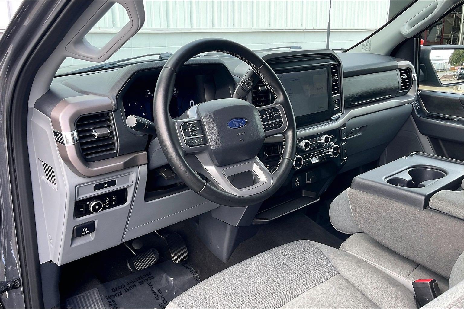 Used 2025 Ford F150 XLT w/ Equipment Group 301A Standard AWD/4WD image 18