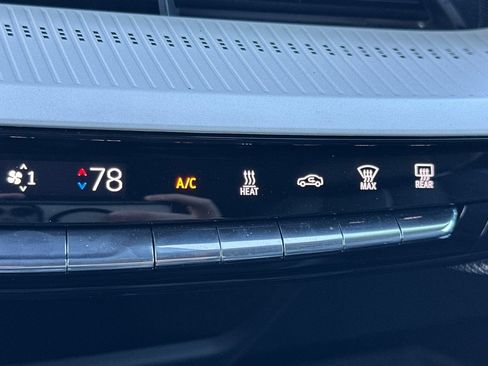 Used 2026 Cadillac Optiq Luxury 2 w/ LPO, Floor Liner Package AWD/4WD image 29